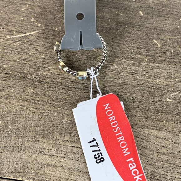 Nordstrom Rack Fashion Finger Ring Size 7 Multicolor Crystal Chain Silver Tone - Picture 4 of 6